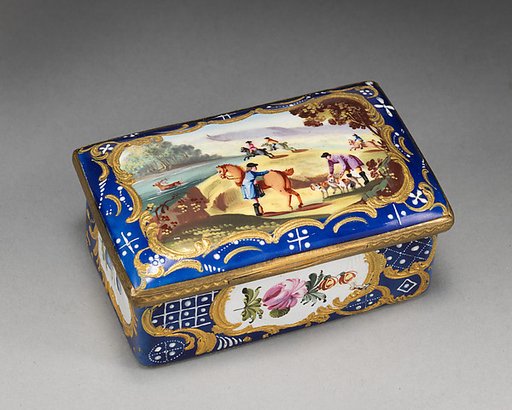Snuffbox with stag hunt