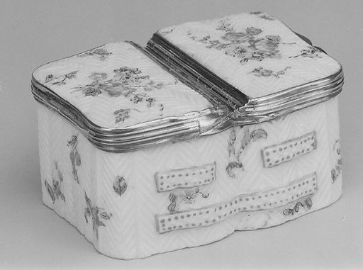 Snuffbox