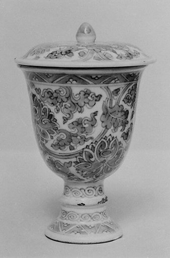 Stem cup with cover