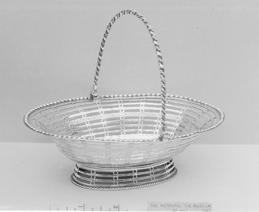 Sweetmeat basket