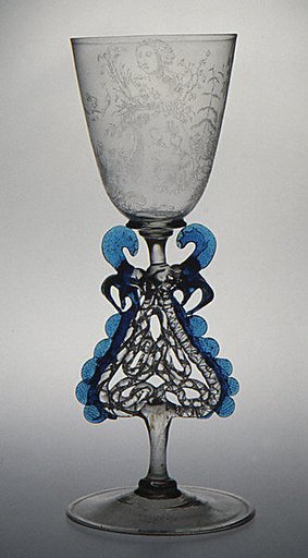Standing cup (Flügelglas)