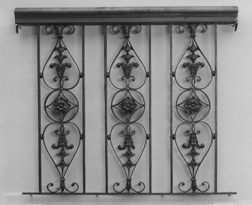 Set of three balusters