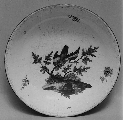 Saucer (part of a service)