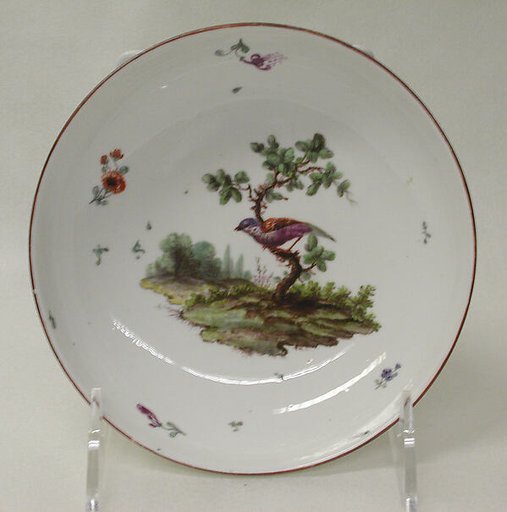 Saucer (part of a service)