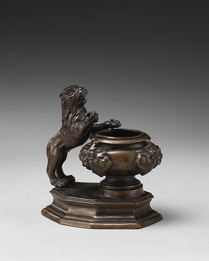Inkwell with a rampant lion