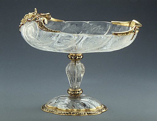 Standing cup