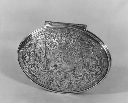 Snuffbox