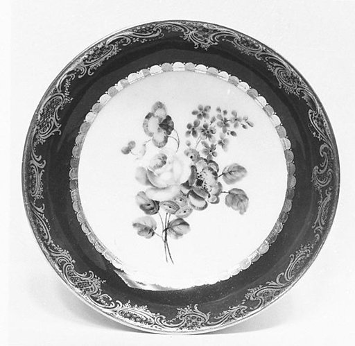 Saucer (part of a service)