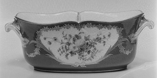 Liqueur bottle cooler (seau à liqueur) (one of two) (part of a service)