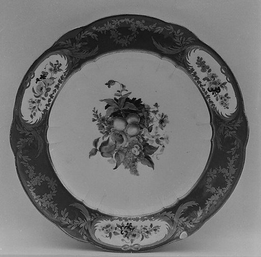 Plate (part of a service)