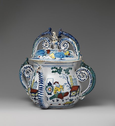 Posset pot with cover