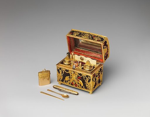 Nécessaire
