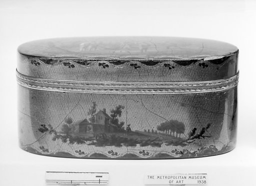 Snuffbox
