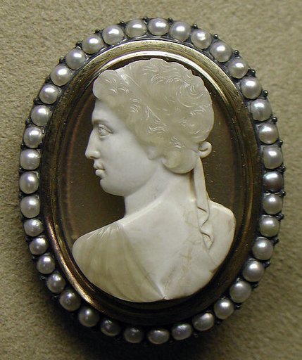 Bust of an athlete