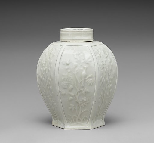 Tea caddy