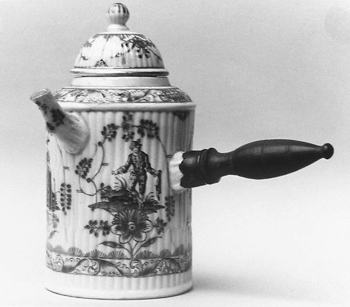 Chocolate pot