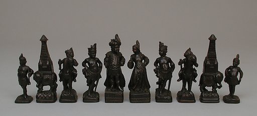 Chessmen (32) and box-board