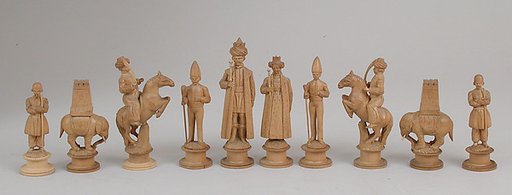 Tyroleans and Slovenes chessmen (32)