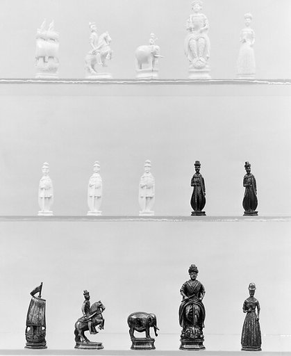 Chessmen (32)