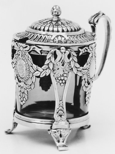 Mustard pot