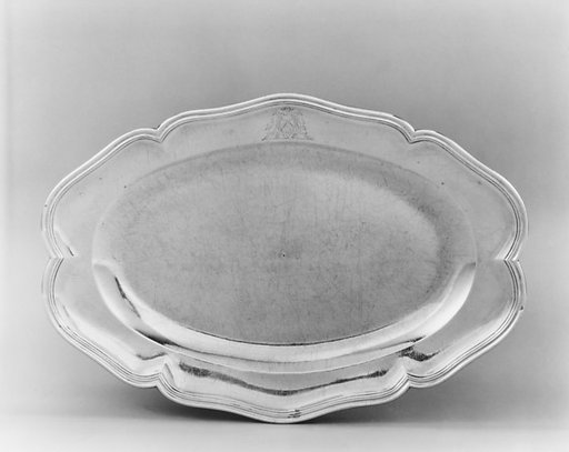 Oval dish