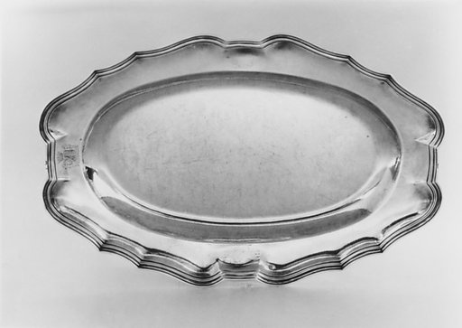 Oval dish