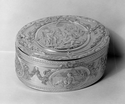 Snuffbox