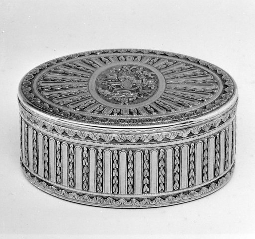 Snuffbox
