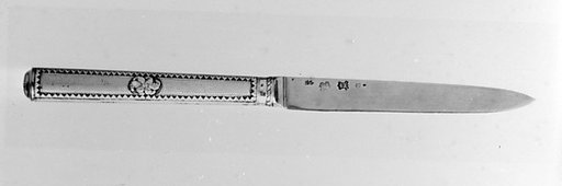 Knife