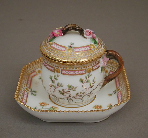 Custard cup with cover and tray