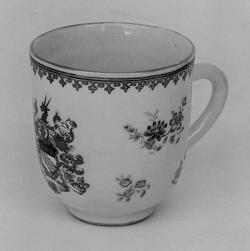 Cup (part of a service)