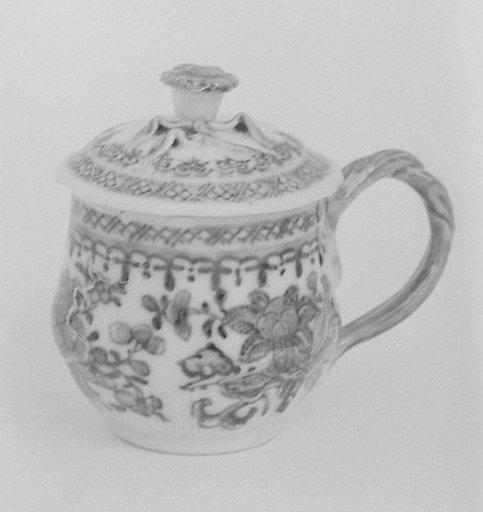 Custard cup with cover