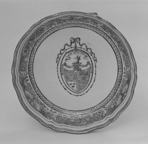 Saucer (part of a service)