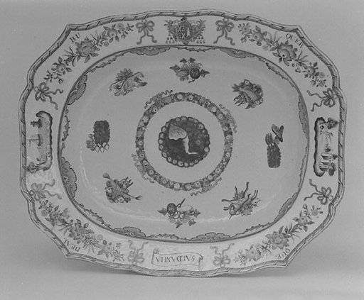 Deep platter (part of a service)