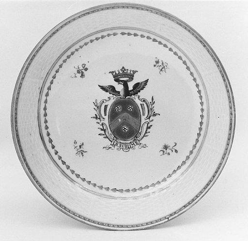 Saucer (part of a service)