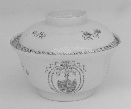 Sugar bowl with cover (part of a service)