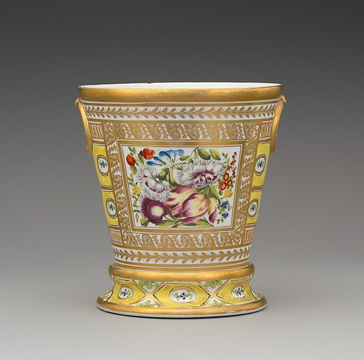 Cachepot with stand
