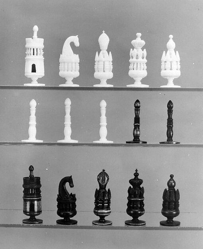 Chessmen (32)