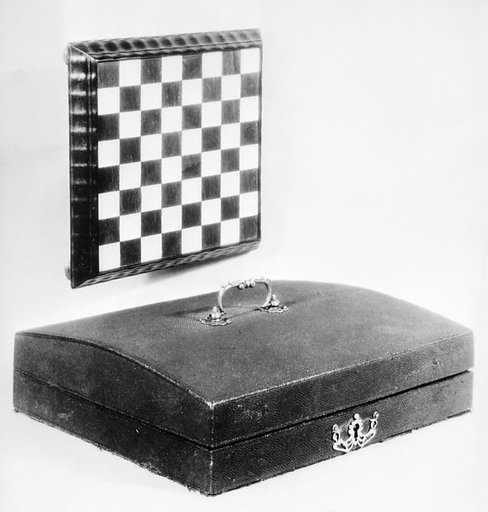 Chess set