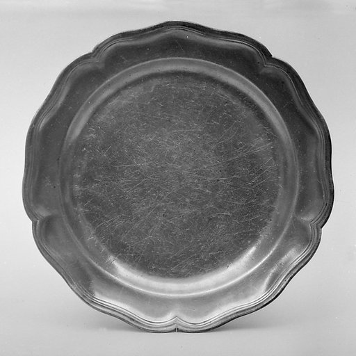 Pair of plates