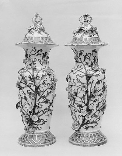Pair of vases with covers