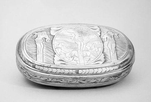 Tobacco box
