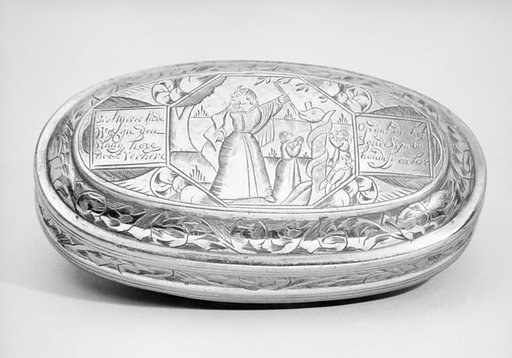 Tobacco box