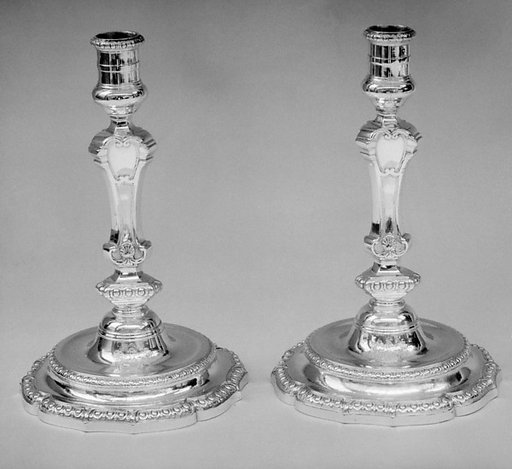 Pair of candlesticks
