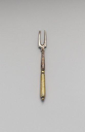 Miniature fork