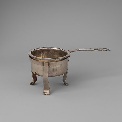 Miniature saucepan with stand