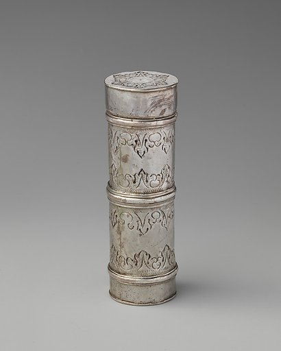 Miniature nutmeg grater