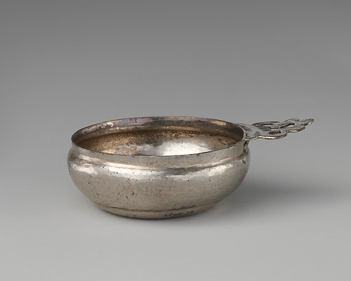 Miniature porringer
