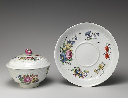 Bowl with cover and stand