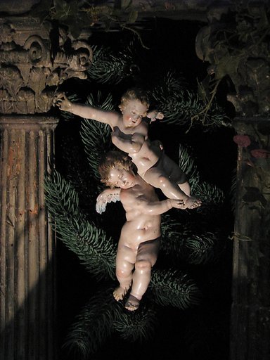 Joined pair of cherubs